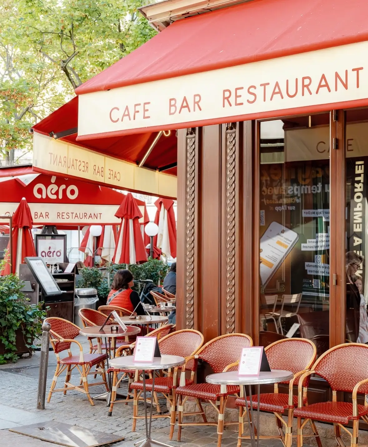 Dessert à partager en chambre ou au restaurant, Hôtel Aéro Paris